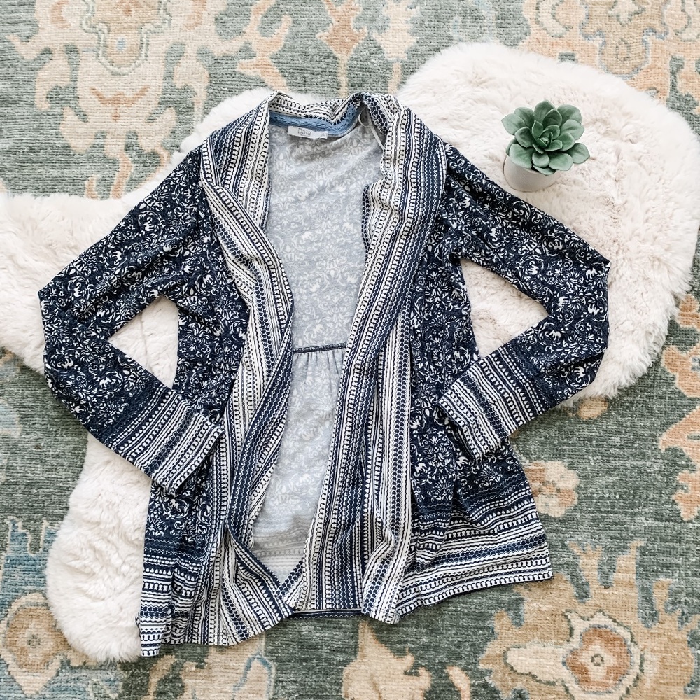 Dalia Blue & Cream Damask Open Front Cardigan- Size Small